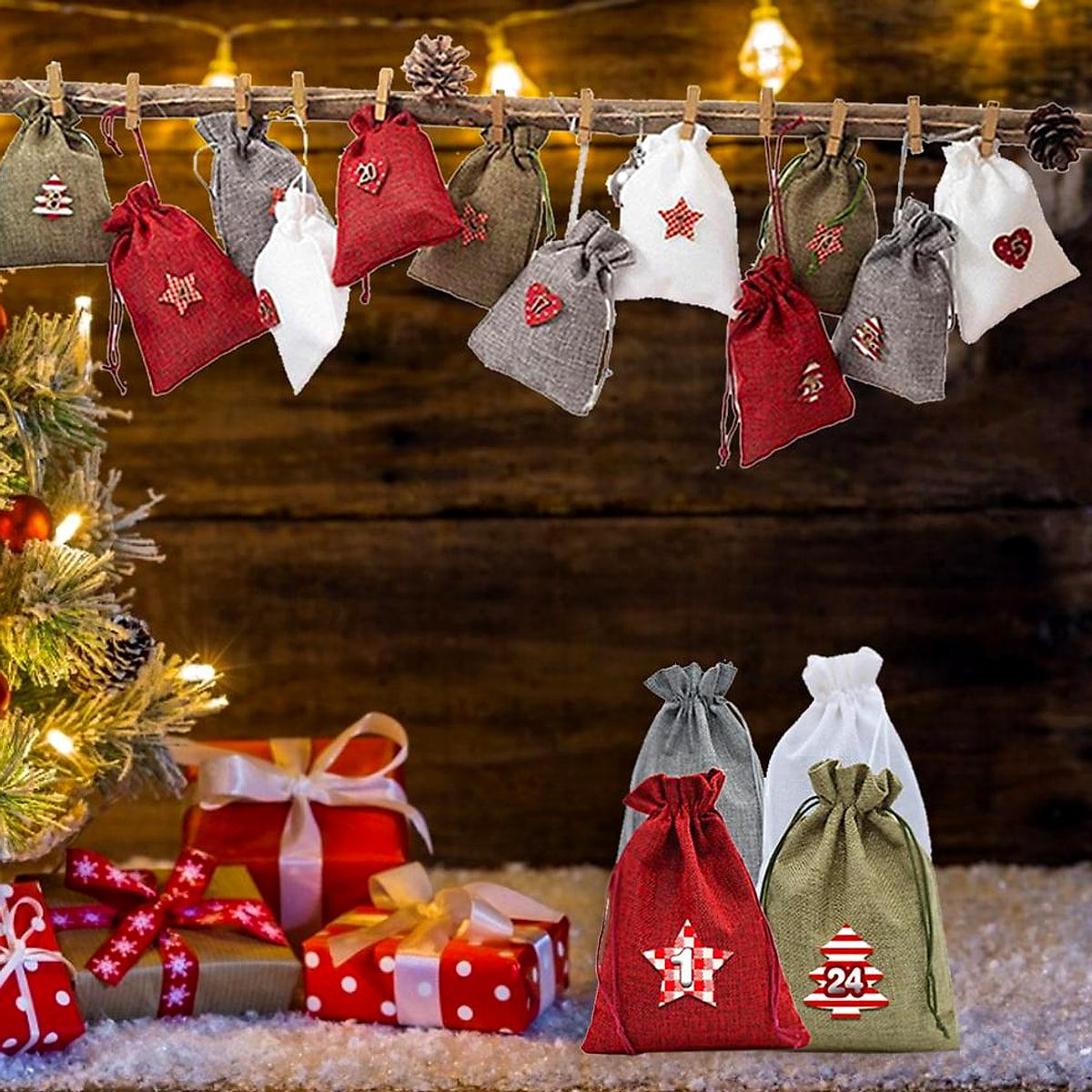 Adventskalender att fylla – 24 tygpåsar, klämmor och hamprep