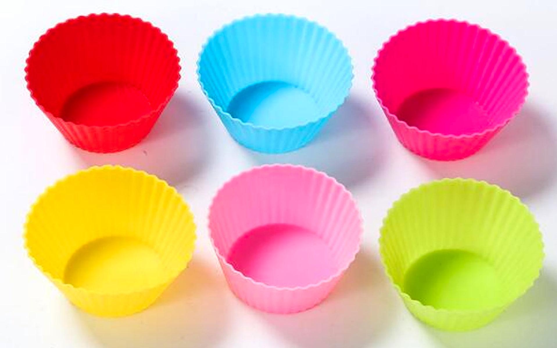 Muffinsformar i silikon 12-pack – återanvändbara, sex färger