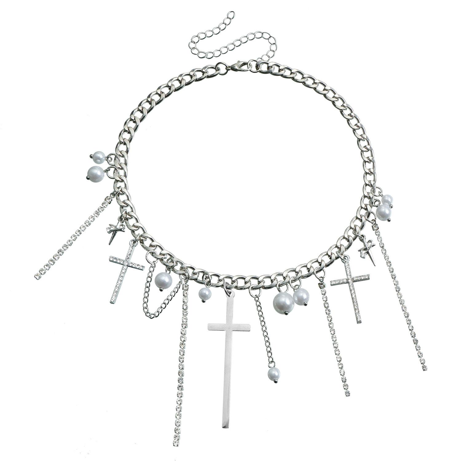 Halsband med kors, tofsar och pärlor – nyckelbenskedja