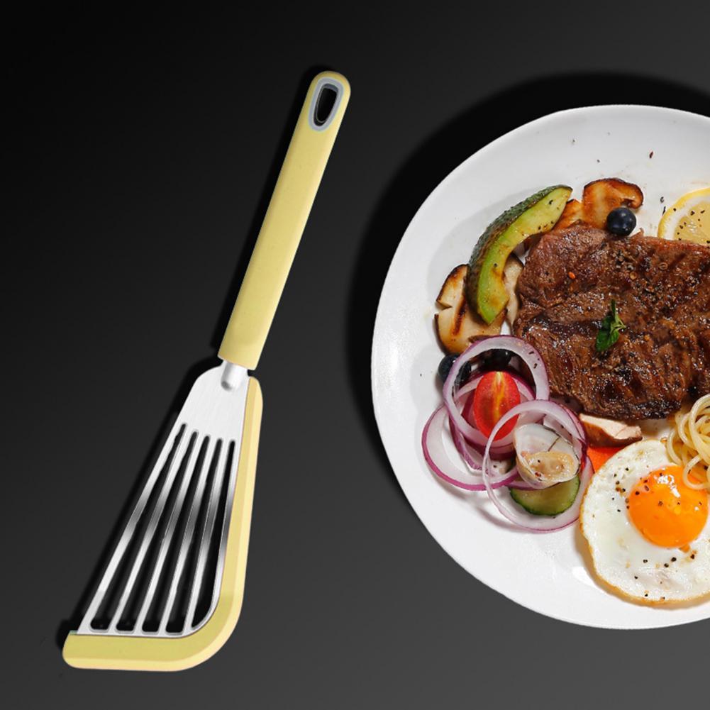Stekspade i silikon med slitsar – för fisk, ägg och pannkakor