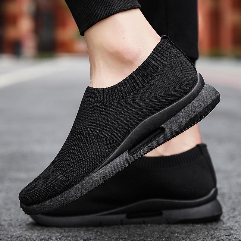 Stickade sneakers i mesh för herr – lätta