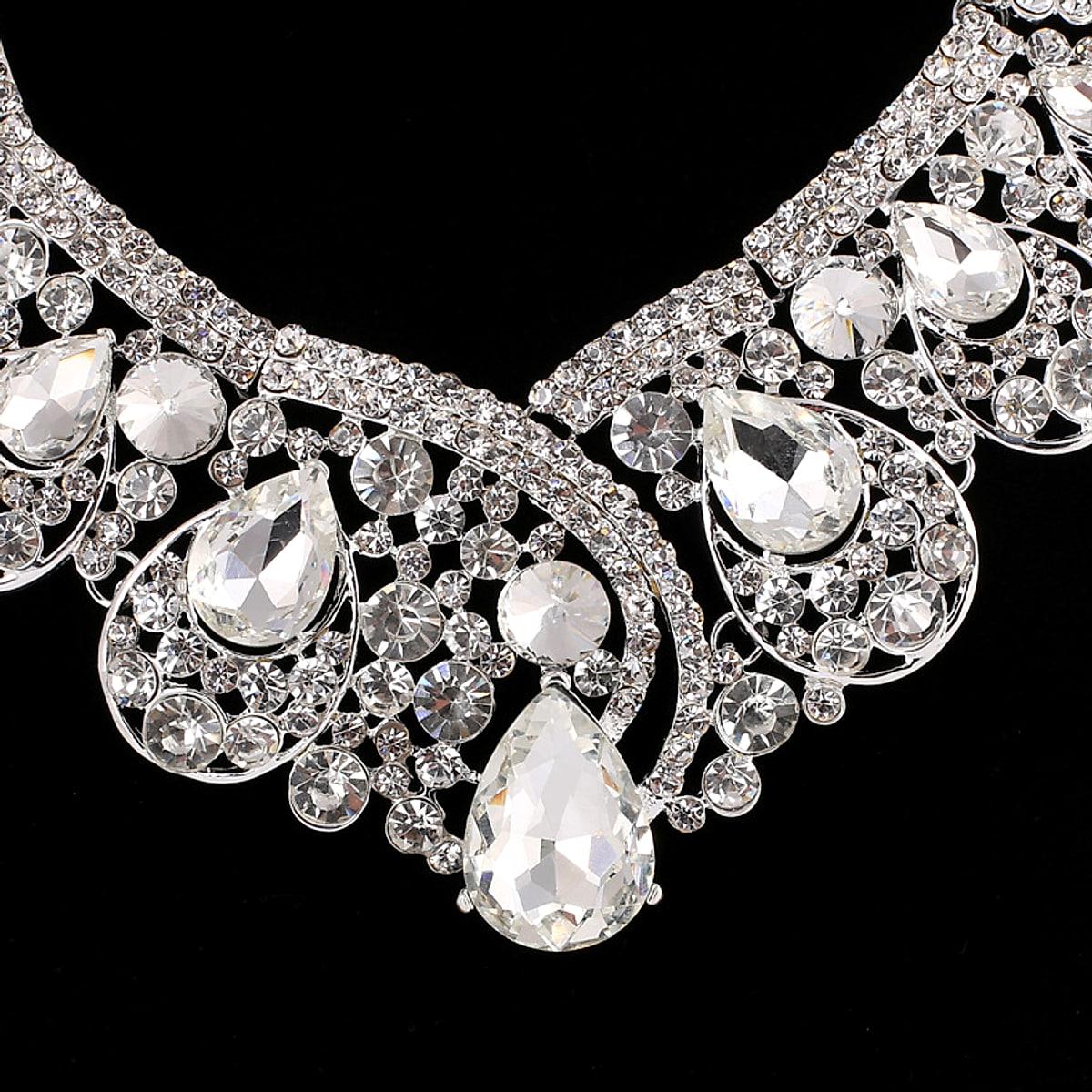 Stort brudhalsband med strass och örhängen – vitt