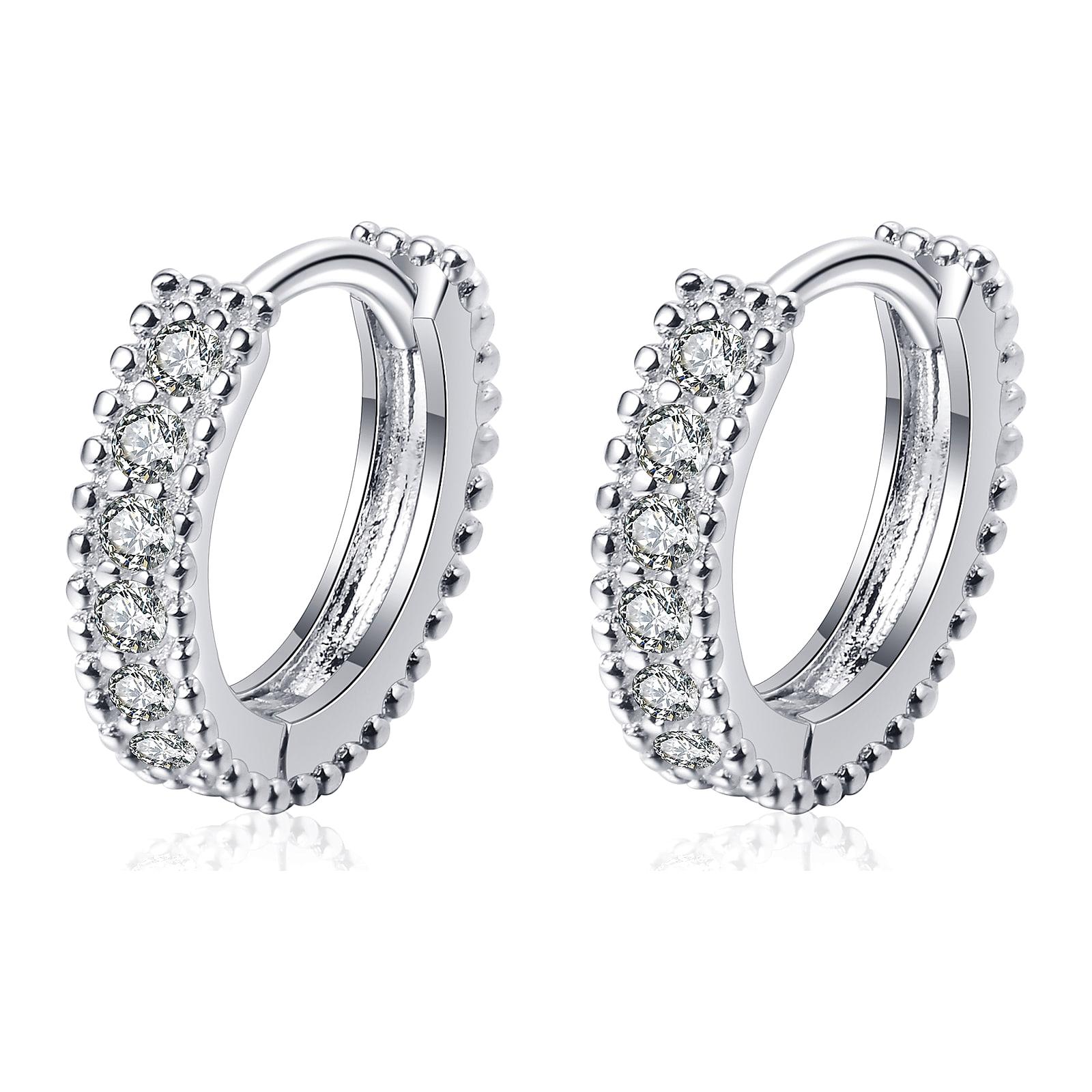 Ringörhängen i 925 silver med moissanit
