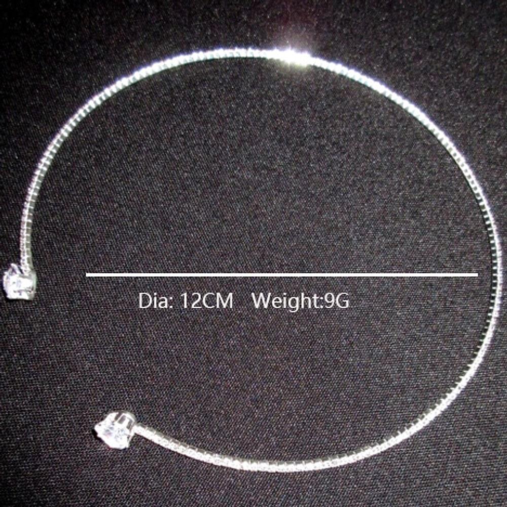 Öppen halsring med hjärta och strass – choker